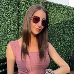 Meet your Posher, Jessica